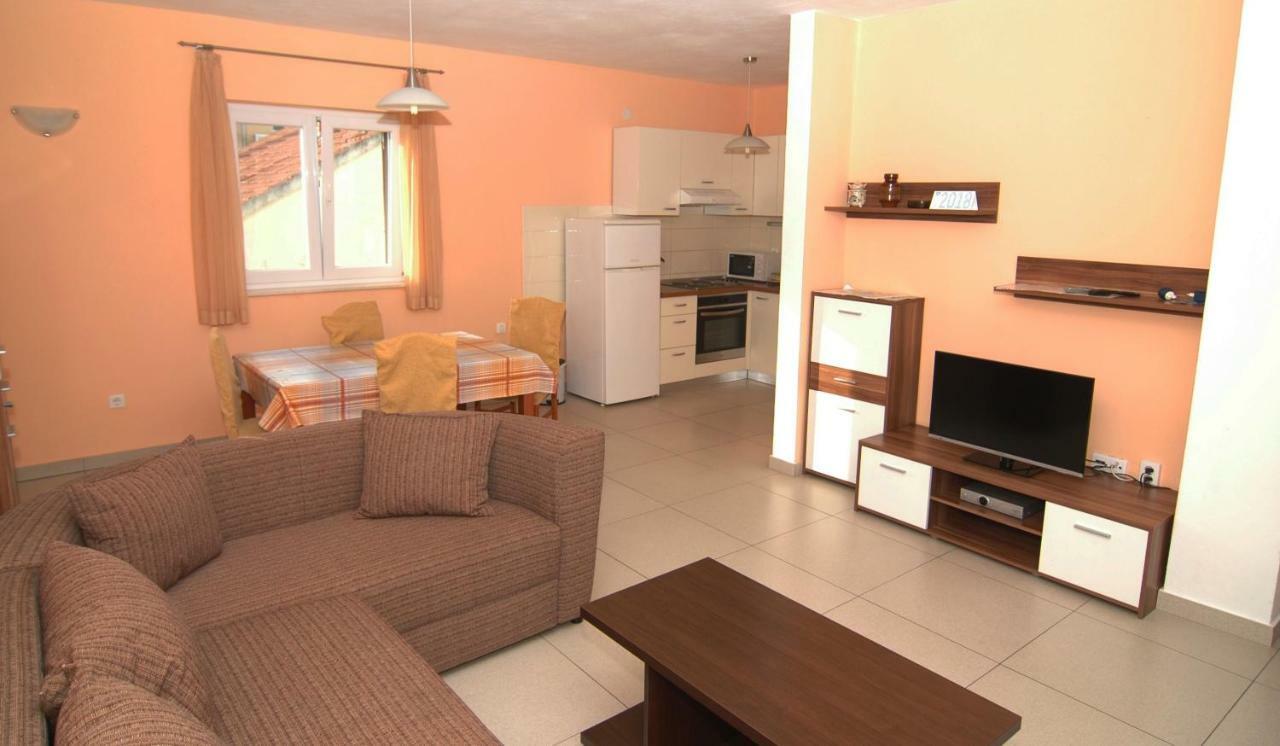 Apartment Urem Biograd na Moru Kültér fotó