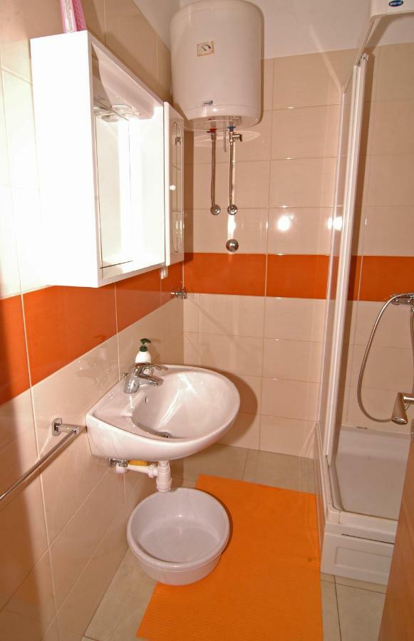 Apartment Urem Biograd na Moru Kültér fotó