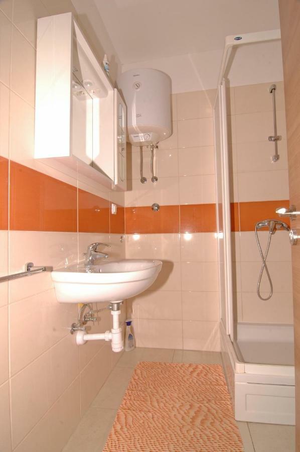 Apartment Urem Biograd na Moru Kültér fotó